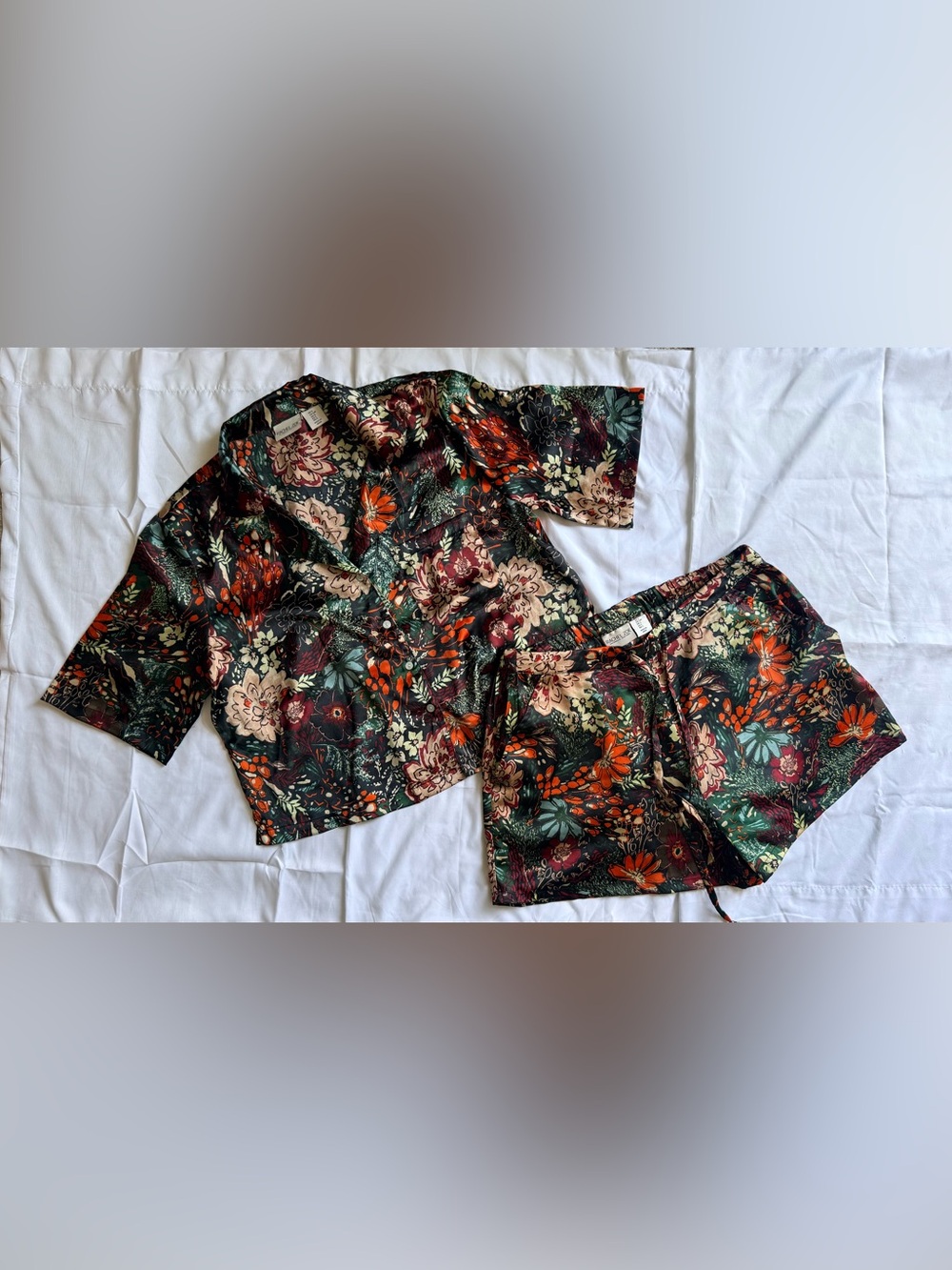 Rachel Zoe Floral Satin Lounge Set in Floral Print